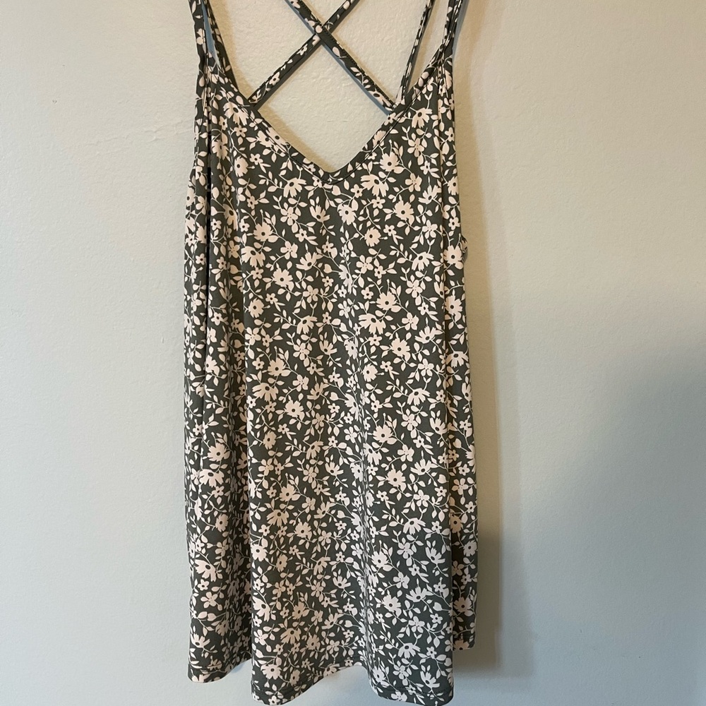 Floral Strappy Tank Top